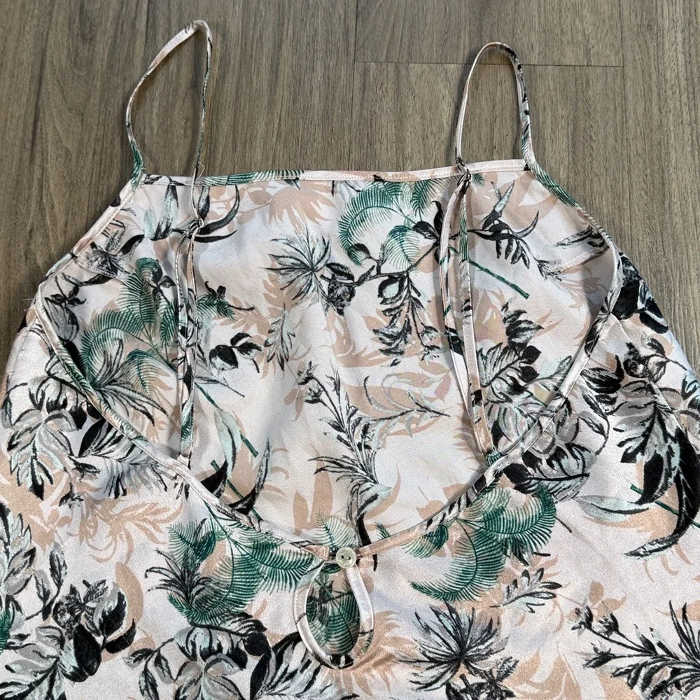 Victorias Secret chic floral
